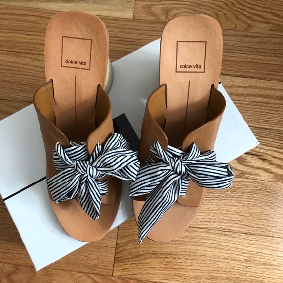 Dolce Vita Amber Lace Up Heels - Picture 5 of 14